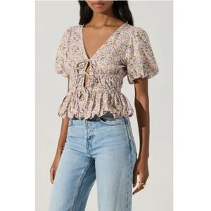NWOT ASTR the label tie front Floral top MSRP $88
